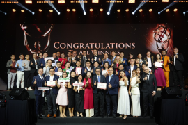 CHÚC MỪNG WINWIN LOGISTICS ĐẠT GIẢI THƯỞNG JSC NHẬN GIẢI THƯỞNG SME100 AWARDS 2024